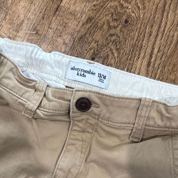 Abercrombie Boys Khaki Pants Sz 13/14 - Picture 2 of 3
